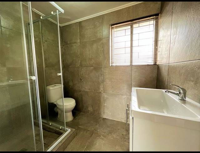 1 BEDROOM APARTMENT FOR SALE IN CHURCHILL ESTATE